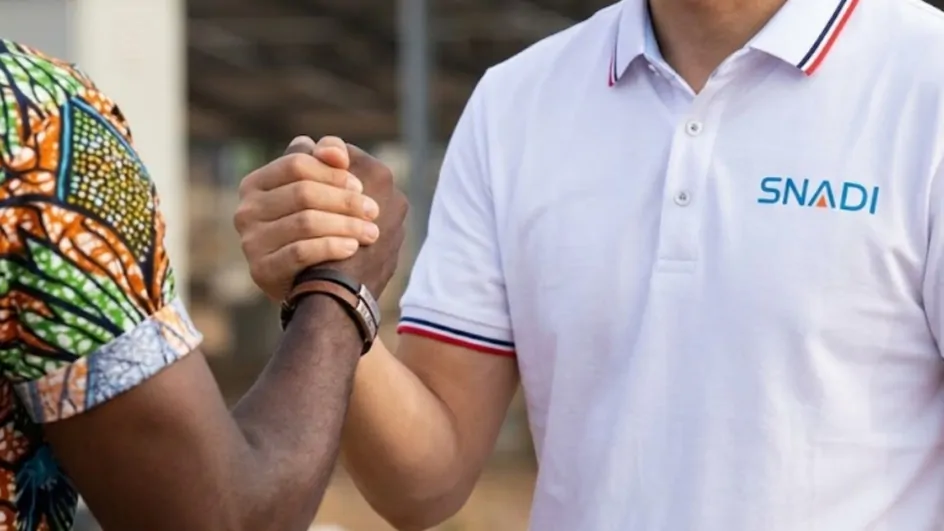 snadi-solar-expert-nigeria-partnership-handshake